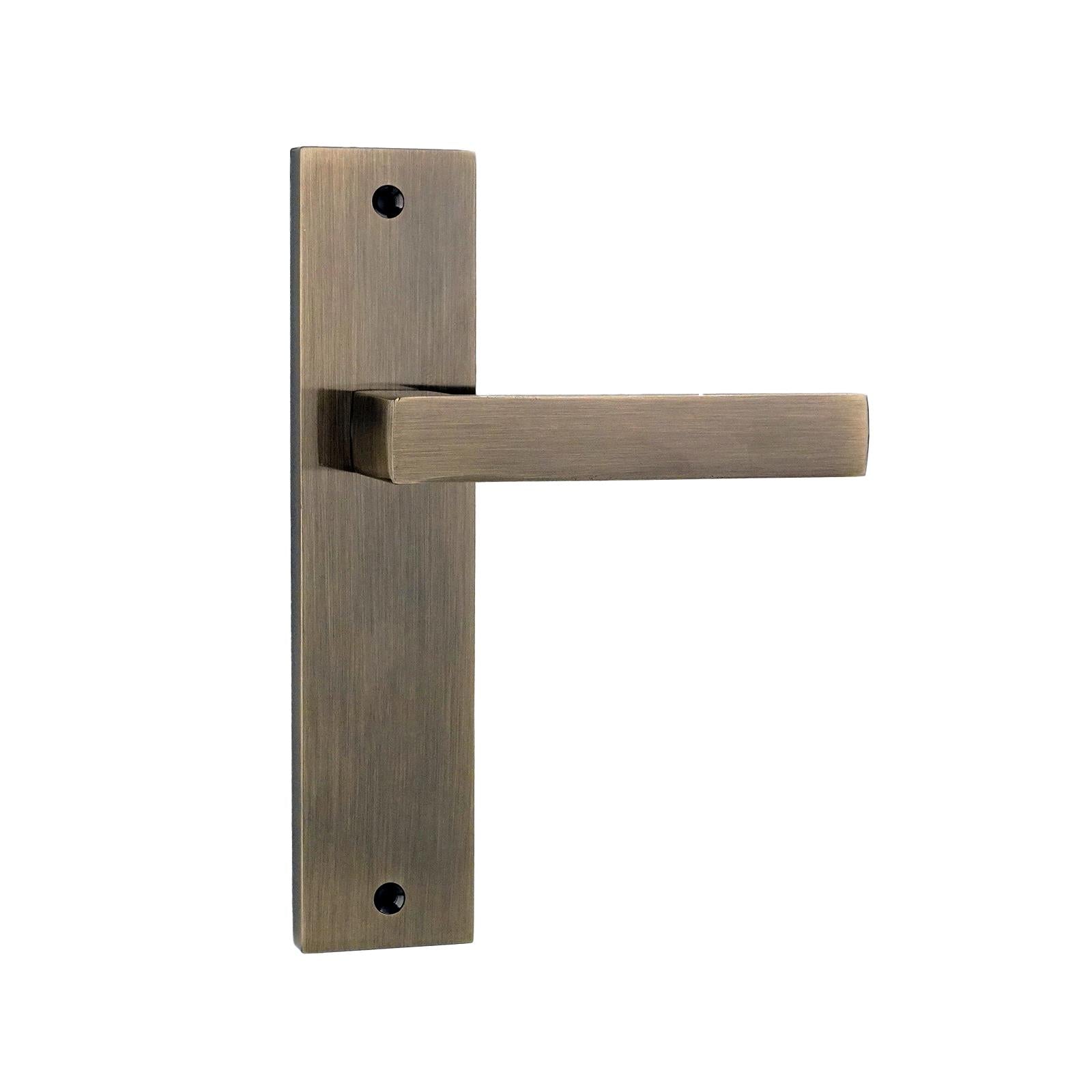 Lumina Door Handle on Backplate - Plain - Antique Brass