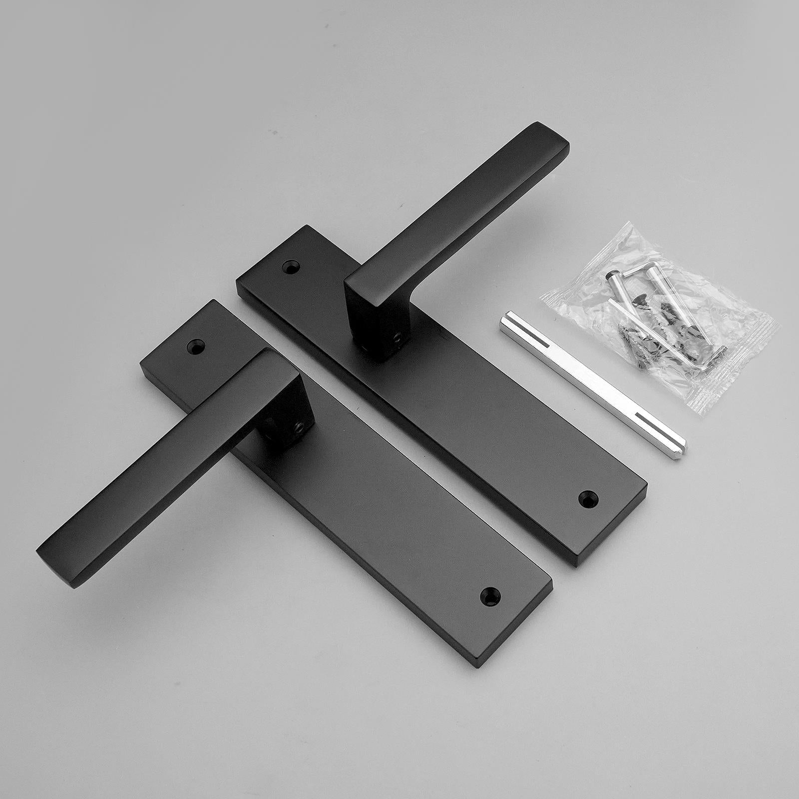 Lumina Door Handle on Backplate - Plain - Matt Black