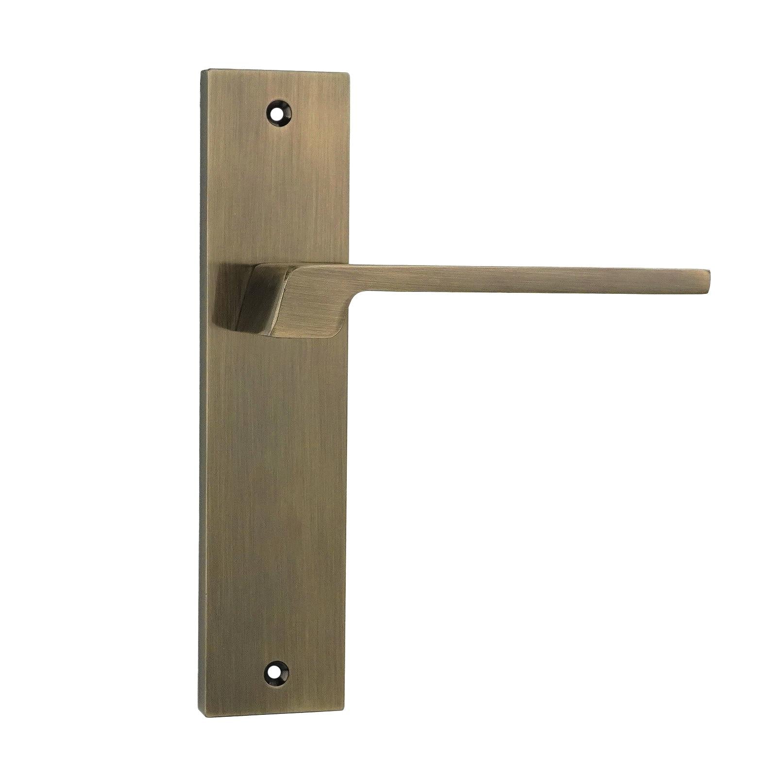 Spectra Antique Brass Passage Door Handles on Backplate - Latch and Hinge Set