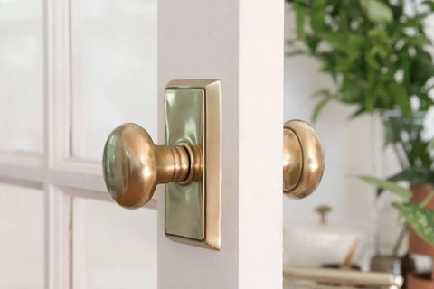 Tips and tricks to choose the best DOOR HANDLES & KNOBS