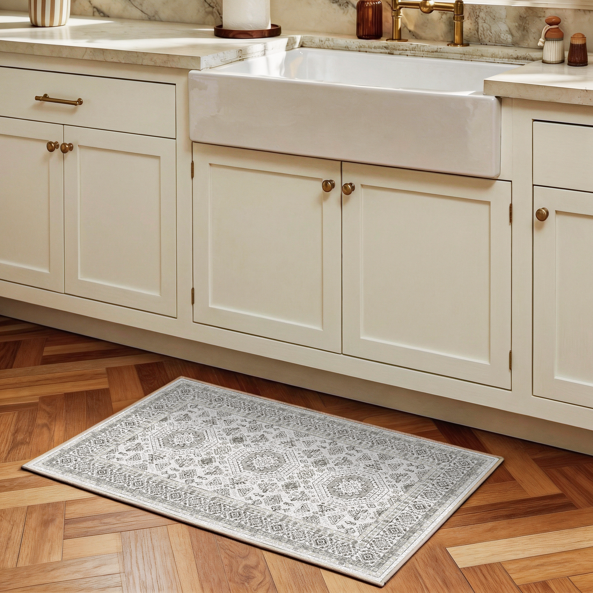 Vassia - Monochrome Washable Bathroom Rug - 60x90cm