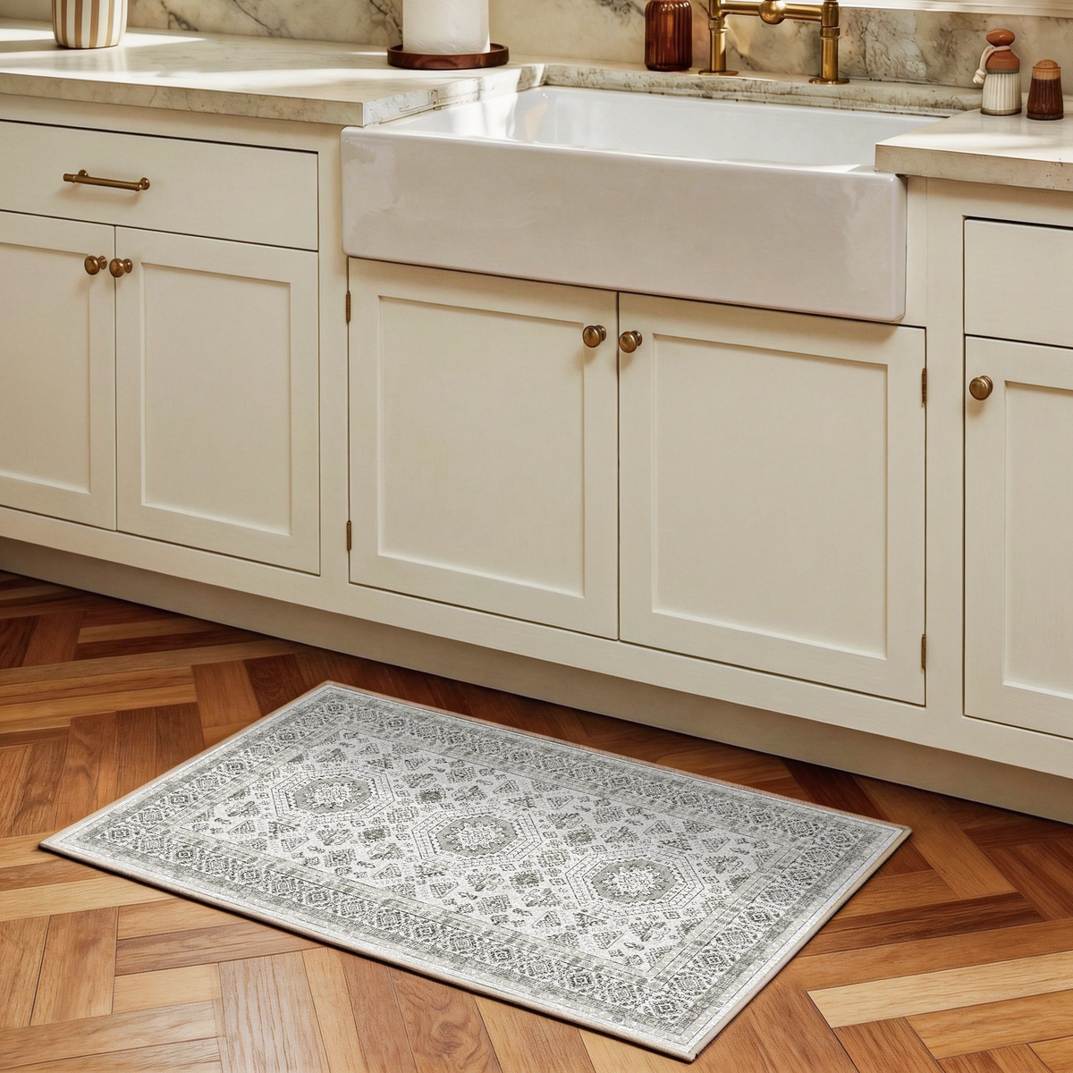 Vassia - Monochrome Washable Bathroom Rug - 60x90cm