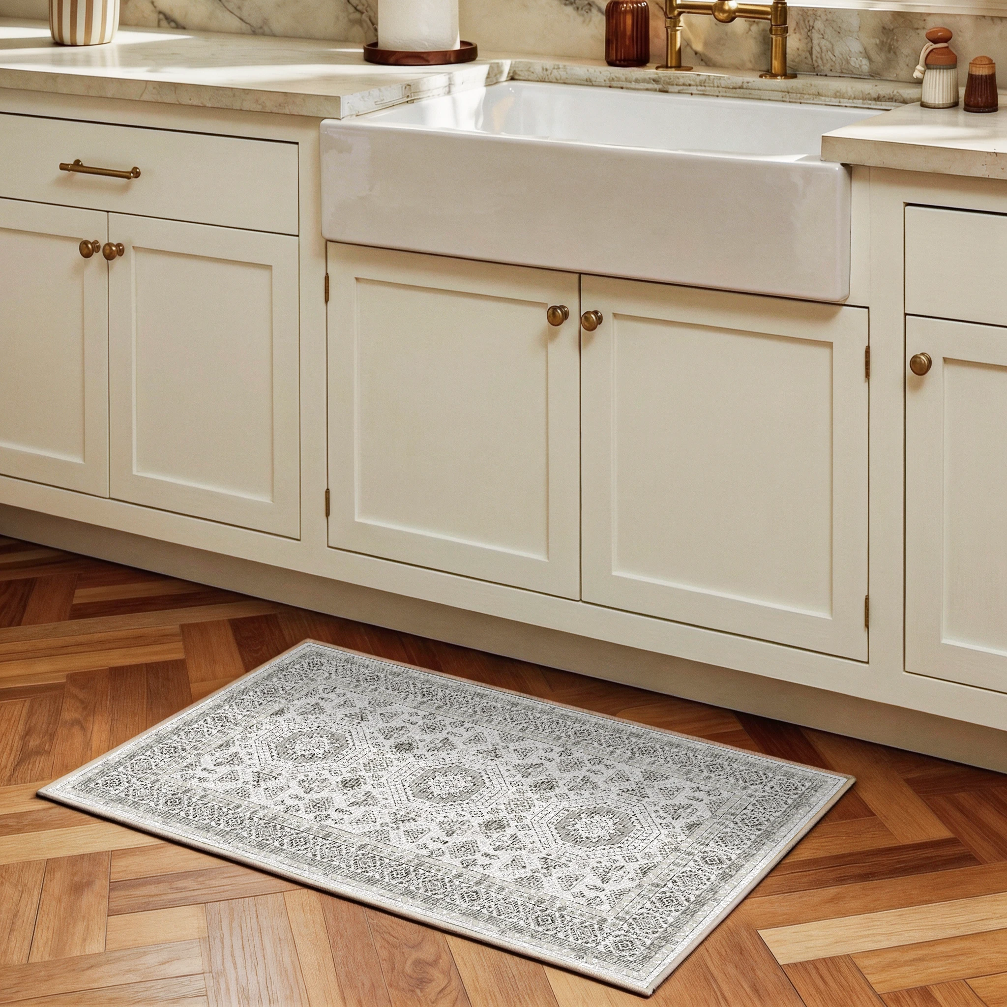 Vassia - Monochrome Washable Bathroom Rug - 60x90cm