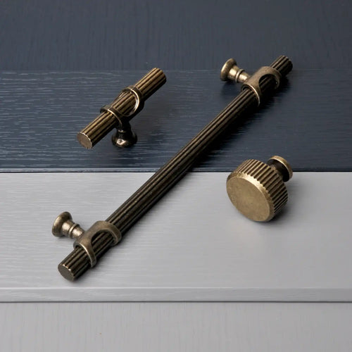 Giusti Linea Decor WMN602 Furniture Handle - 96mm Full Axis, Brass Alloy (Zama), For Bathroom & Cabinets
